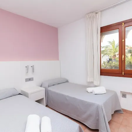 Aparto Galetamar 3* Calp