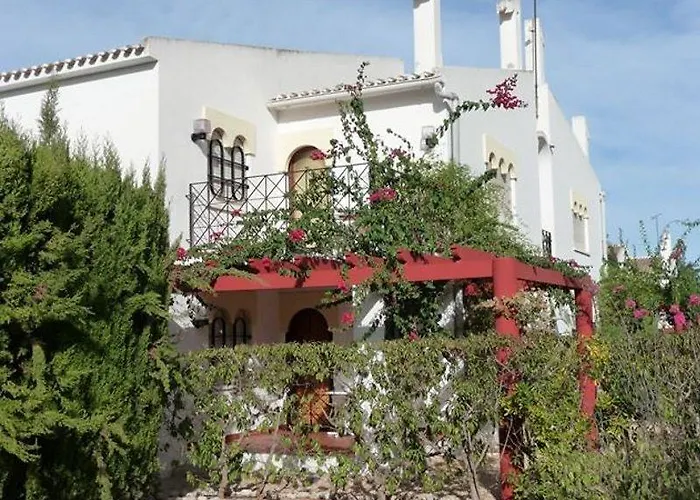 Aparto Galetamar 3* كاليبي